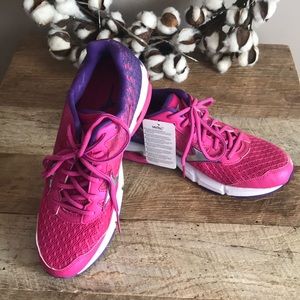 Mizuno Wave Rider 19, size 9.5